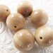 6 Vintage 18mm Italian Variegated Parchment Tan Lucite Beads Bd211