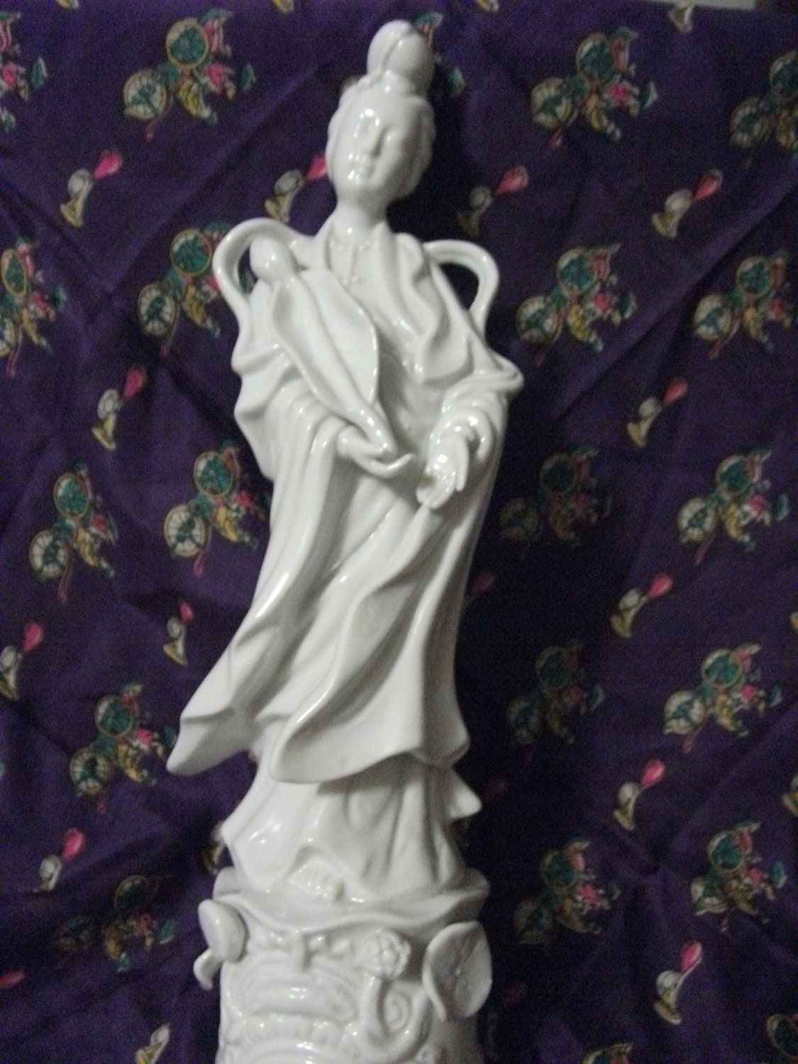 Vintage White Porcelain Chinese Statue of Kwan Yin