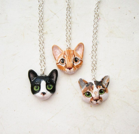 Custom Cat Necklace or Brooch, Portrait of your pet