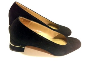 Black Leather Salvatore Ferragamo Pumps 7 - Gold Lined Square Toe Chunky High Heels 7 - Black Womens Dress Shoes 7