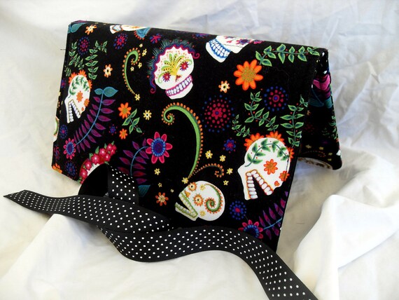 Pattern Wallet Knitting Pattern Keeper Holder by theneedlepalace