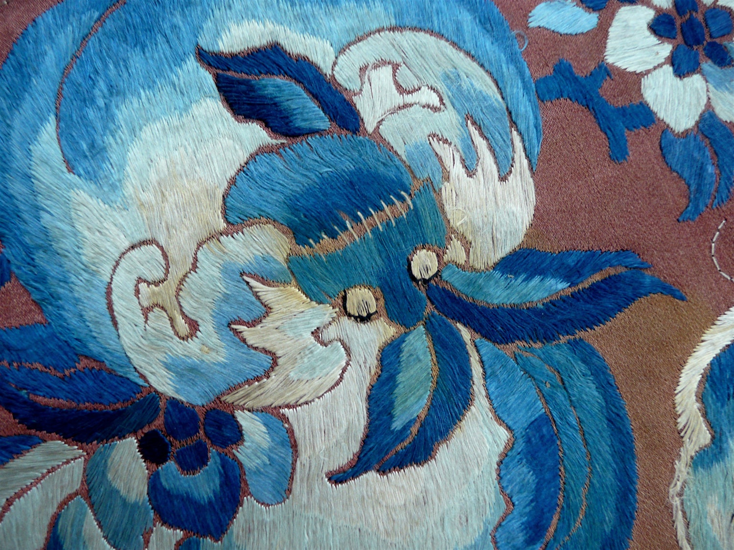 Chinese Silk Embroidery Oriental Decor Silk Textile