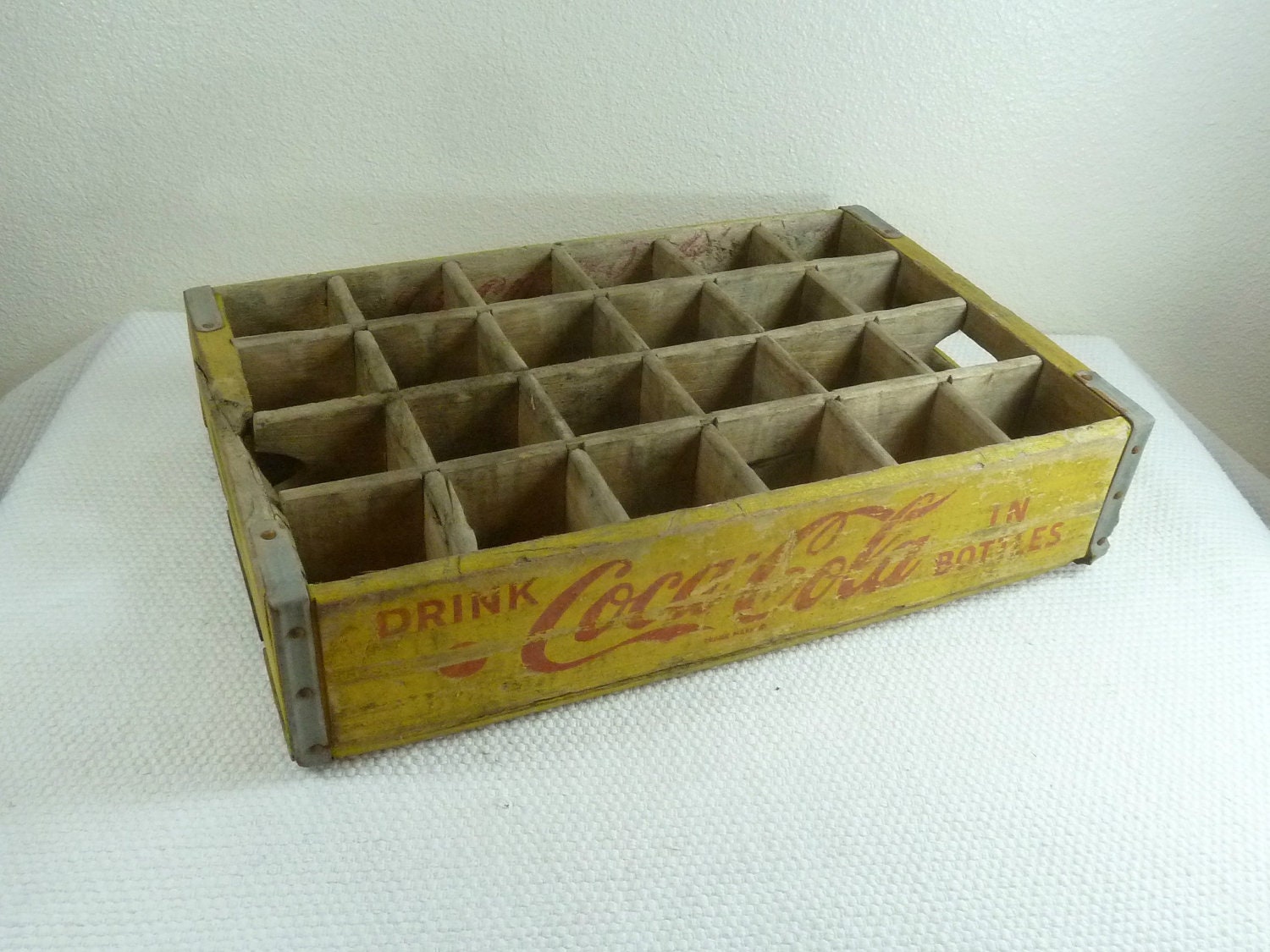Vintage 1968 Yellow Coca Cola / Coke Crate with Dividers