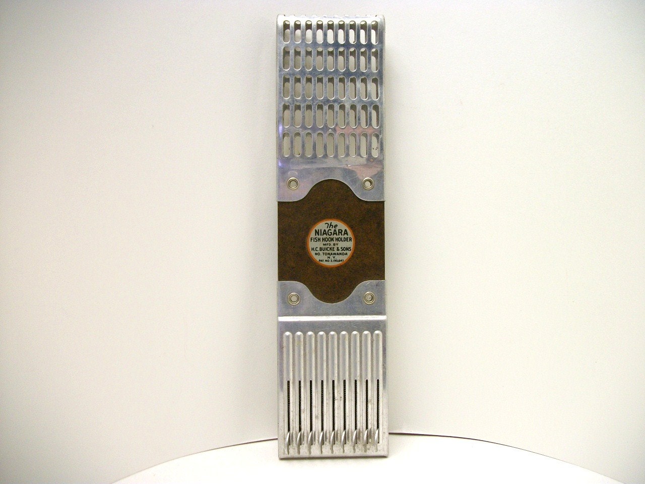 Vintage The Niagara Fish Hook Holder H. C. Buicke & Sons