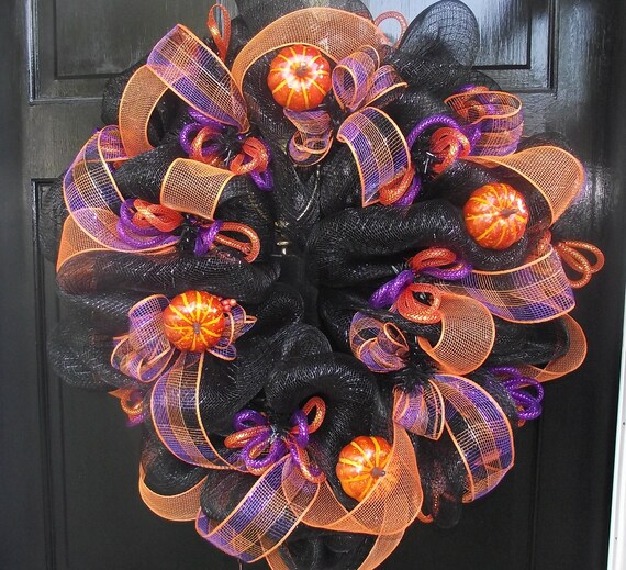 Items similar to Poly Deco Mesh--Black Halloween Wreath on Etsy