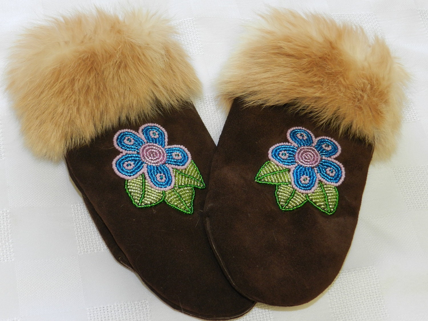 Ladies Beaded Leather Mittens