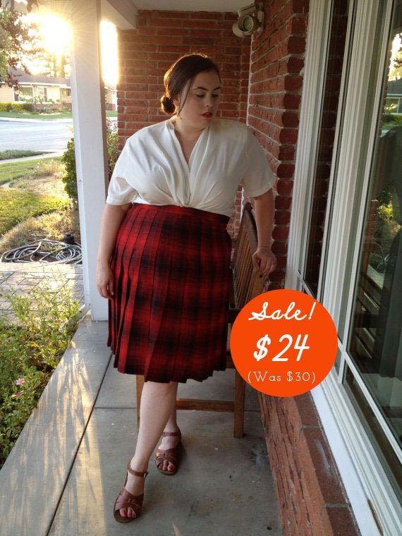 CLEARANCE Plus Size Vintage Plaid Pleated Skirt Size 16/18