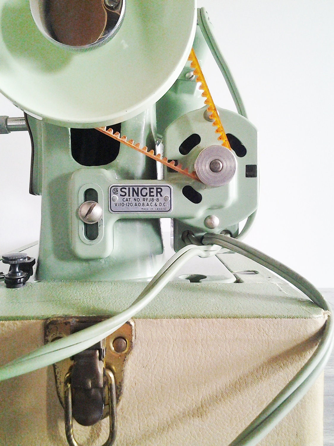 Vintage Green Singer Sewing Machine Model 185J