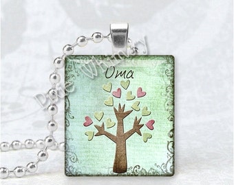 OMA Pendant, Grandma, Grandmother, Granny, German Word, Scrabble Tile Art Pendant Charm Jewelry