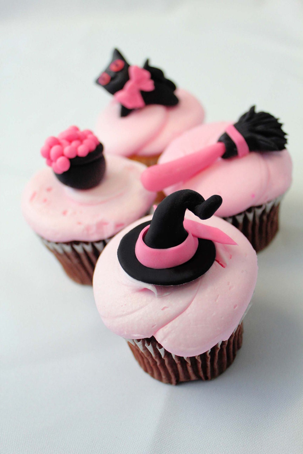 SALE 20 off Edible Fondant Cupcake Toppers by SugarAndStripesCo