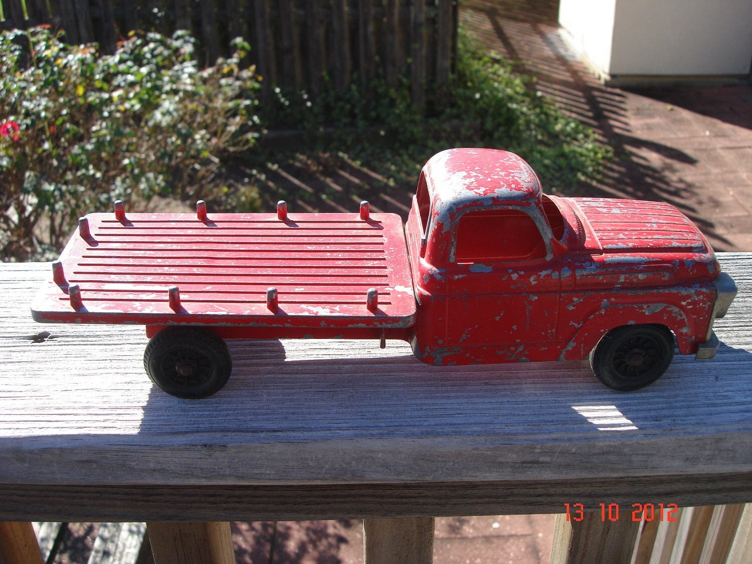 Vintage Hubley Kiddie Toy Die Cast Flatbed Truck Number 497