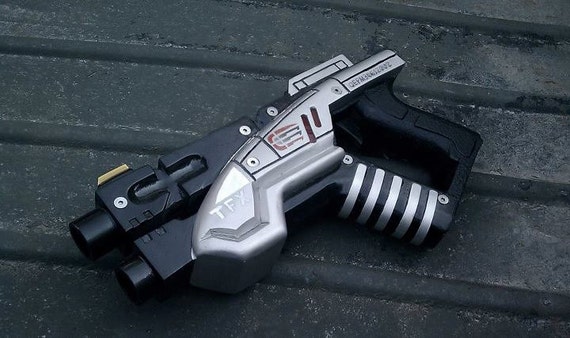 Mass Effect M3 Predator Pistol full size replica