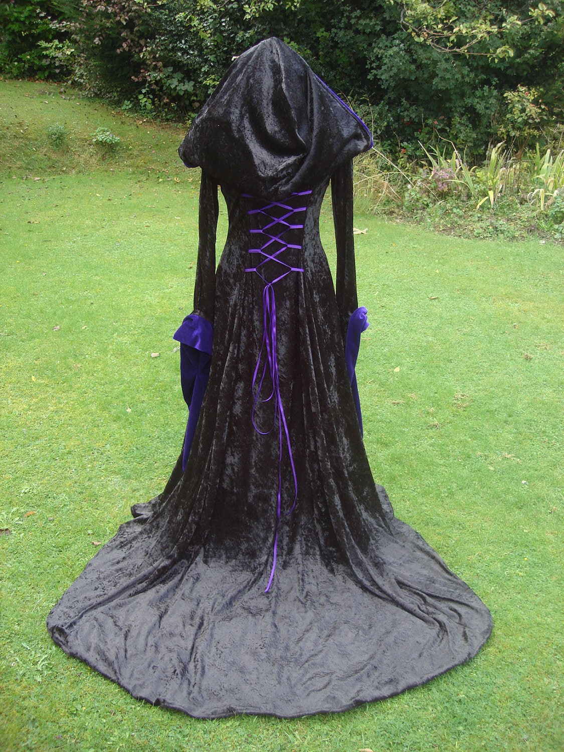 Embroidered Celtic witch medieval renaissance hooded pagan