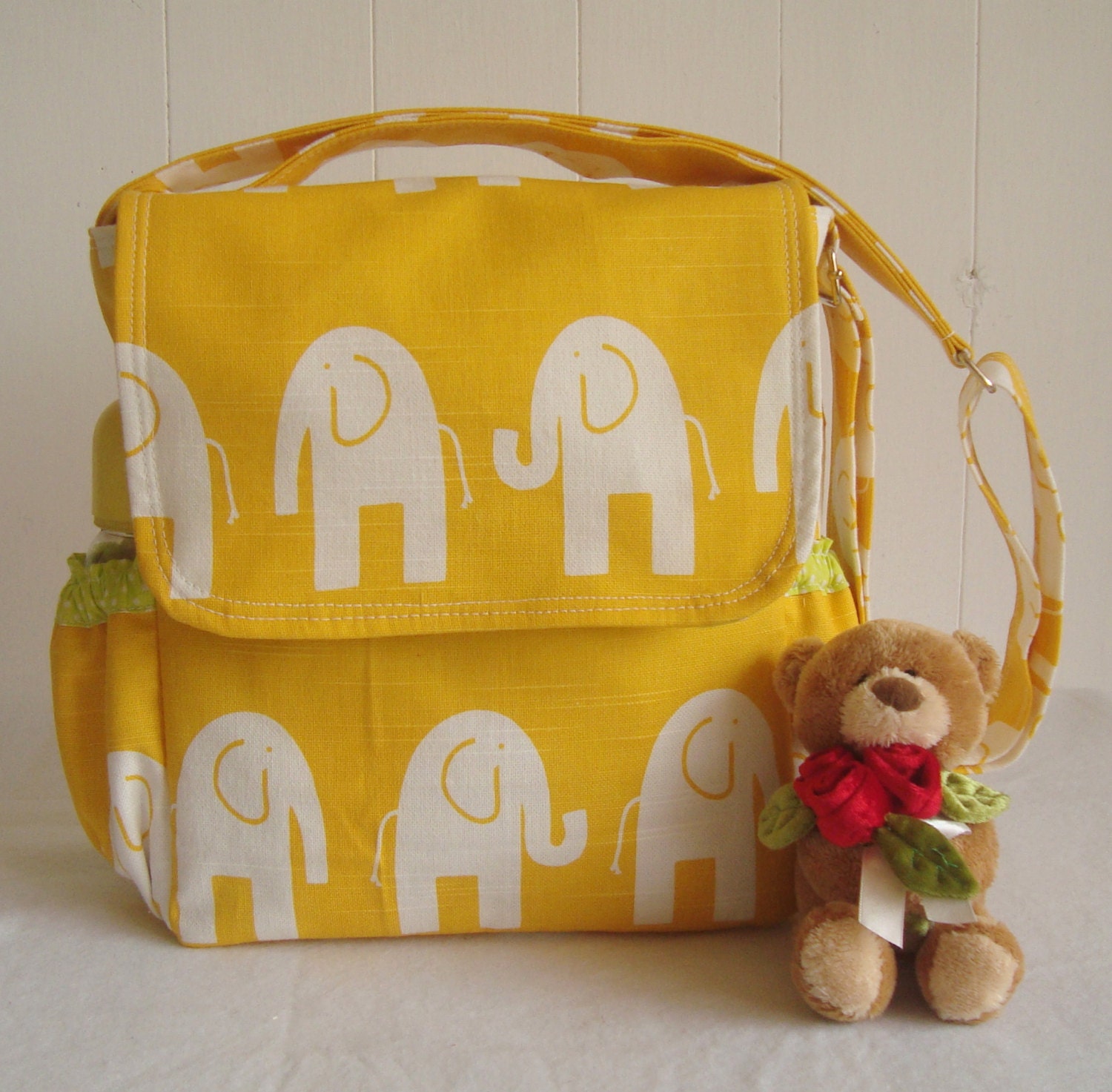 Elephant diaper bag perfect for modern moms. by GiftedHand on Etsy