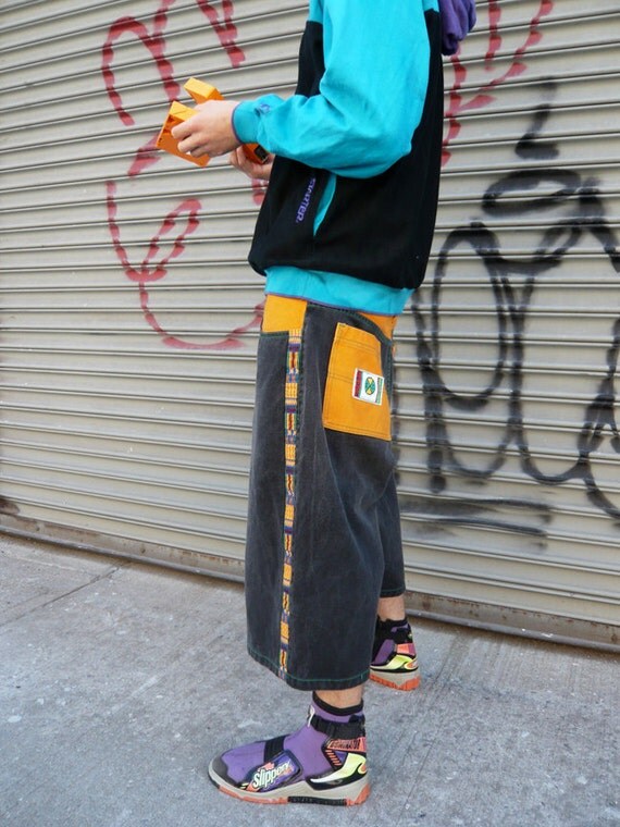 Vtg. 90s CROSS COLOURS Hip Hop Shorts RARE
