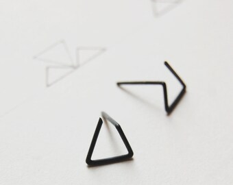 Triangle studs / dainty studs / minimal earrings / post earrings / geometric earrings / silver earrings / triangle earrings / GM006