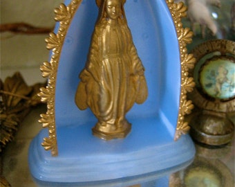 Vintage MADONNA VIRGIN MARY Plastic Shrine- So Kitschy and in Great Condition- Hong Kong