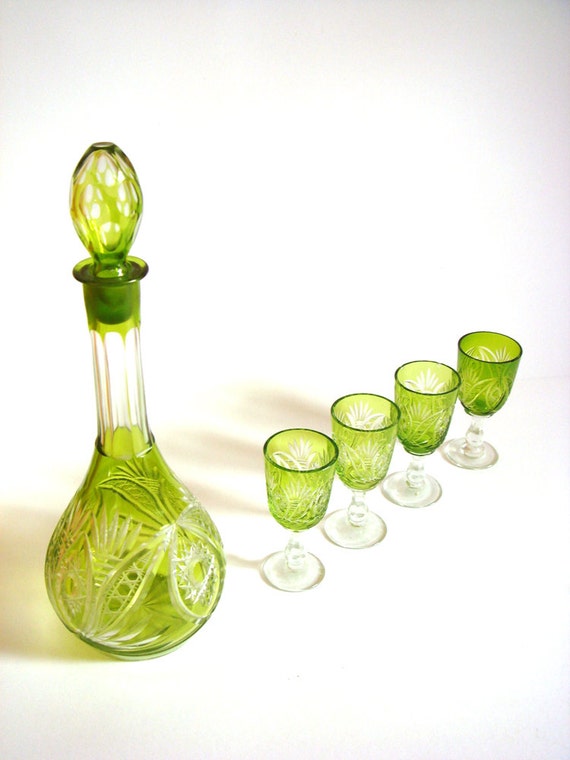 Vintage Liqueur Decanter set Sherry glasses Elegant