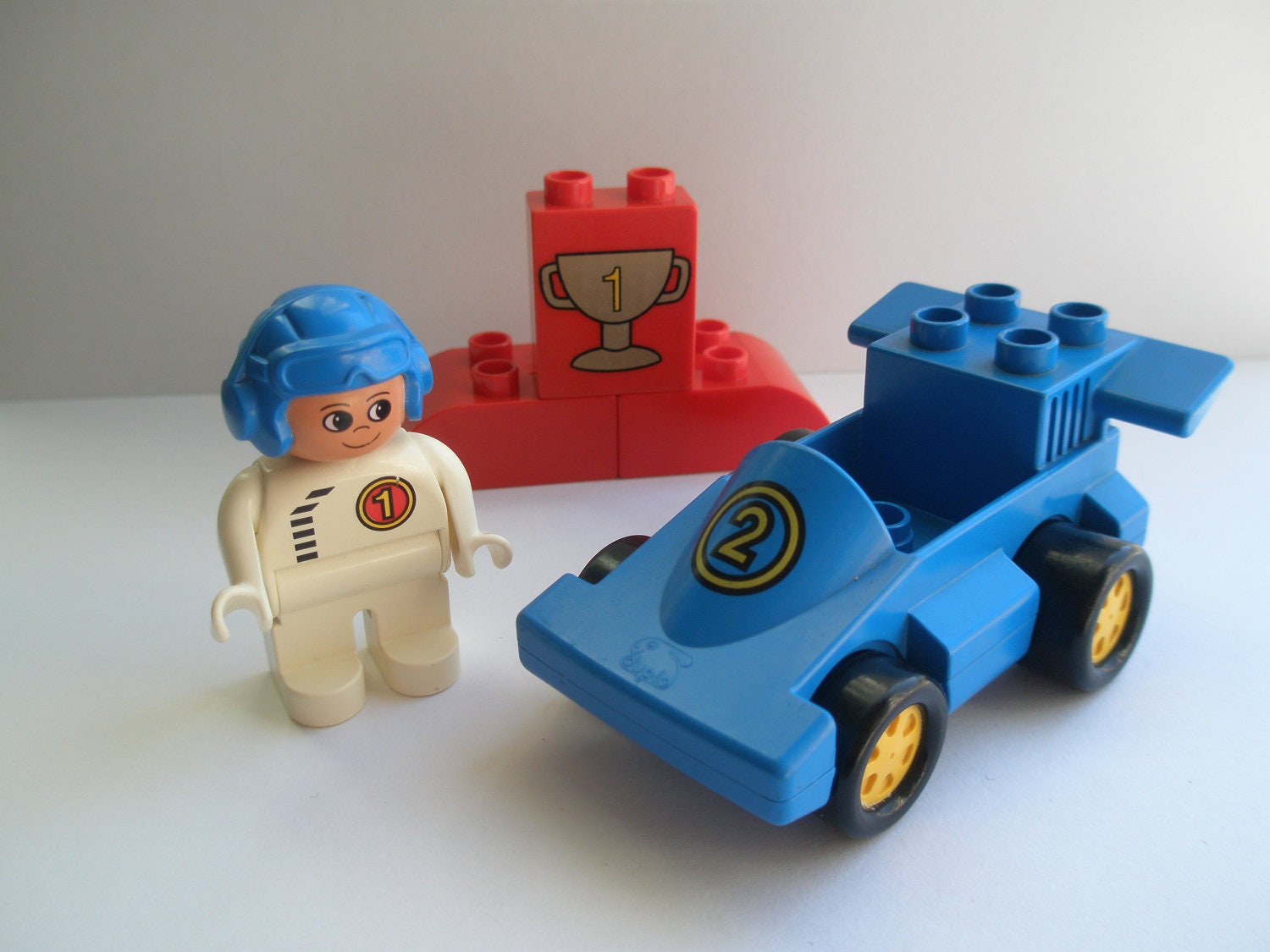 Vintage Lego Duplo set Race driver racing car winning