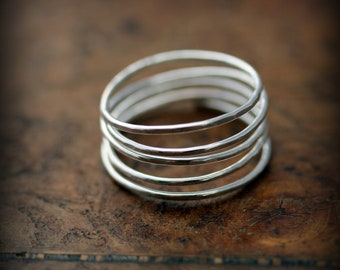 Eco-friendly jewelry skinny rings and knot rings by LeCubicule