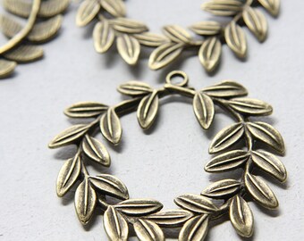4pcs Antique Brass Tone Base Metal Charm -Wreath 54mm (16178Y-F-427)