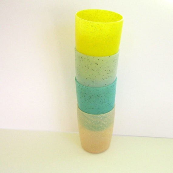 Vintage Plastic Juice Glasses Rubber Speckled