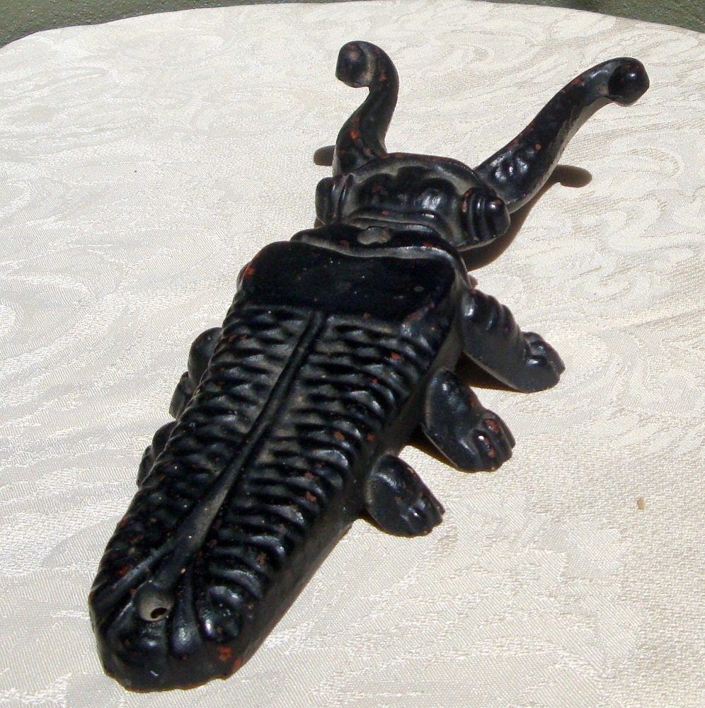 Cast Iron Insect Boot jack Beetle Bug Shoe Pull Scraper
