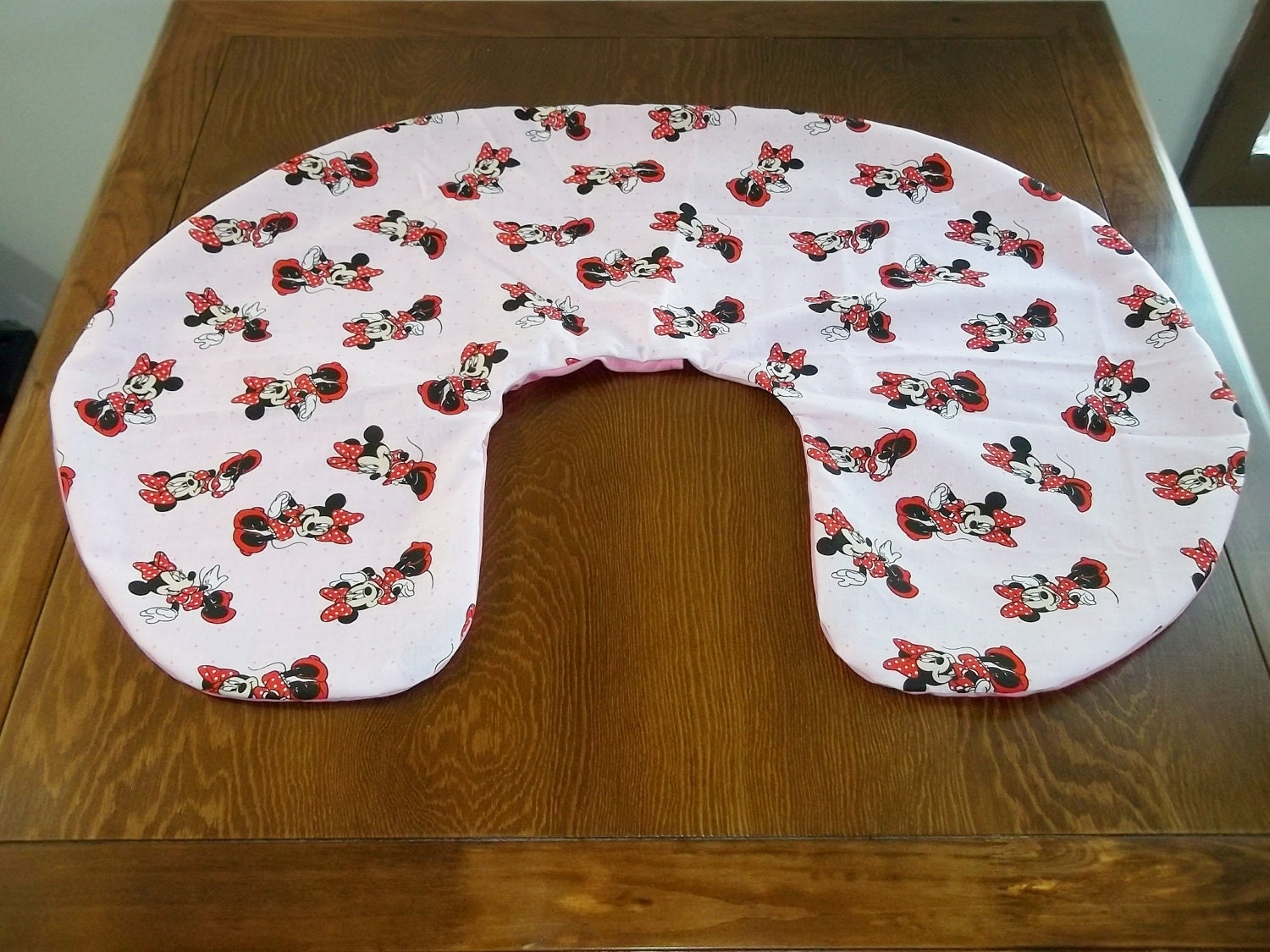 minnie mouse boppy