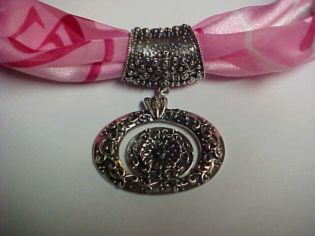 Scarf charm/pendant detailed with crystal new accessory