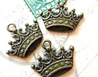 10 Bronze crown charms jewelry making supplies royal pendants 24mm 17mm lead free A155