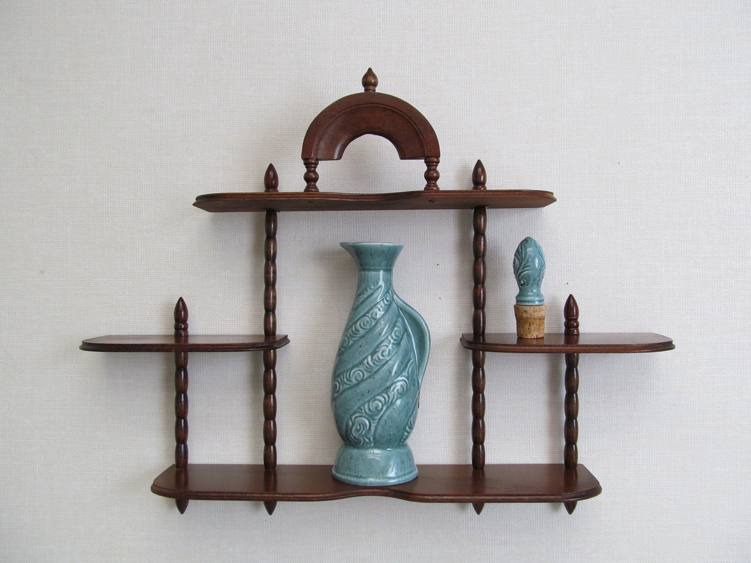 Vintage Wall Hanging Knick Knack Display Shelves