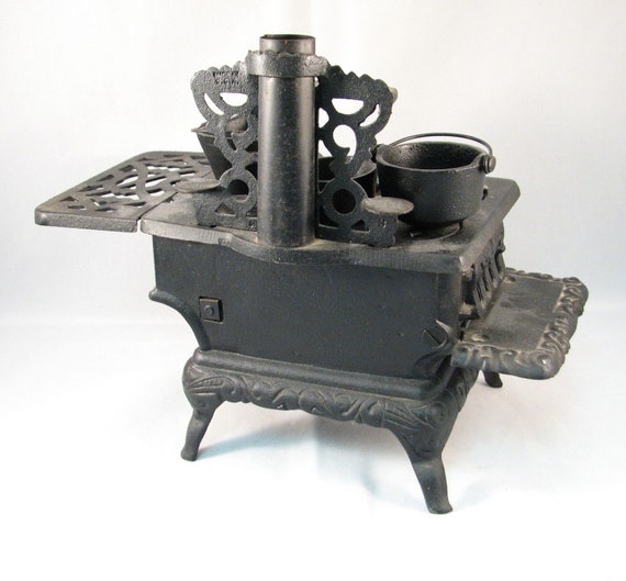 Vintage Toy Cast Iron Stove with Accessories Salesmans Sample