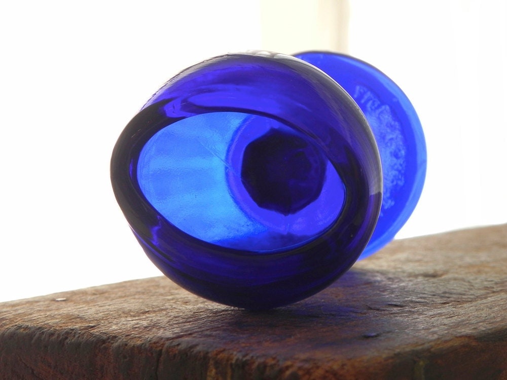 vintage John Bull cobalt blue glass eye wash cup