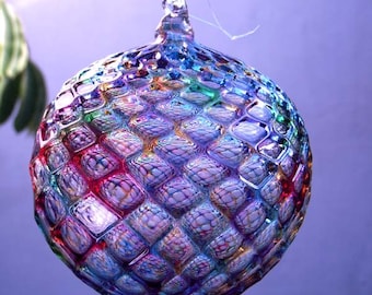 HAND BLOWN GLASS Christmas Ornament Suncatcher Ball Faceted Pattern