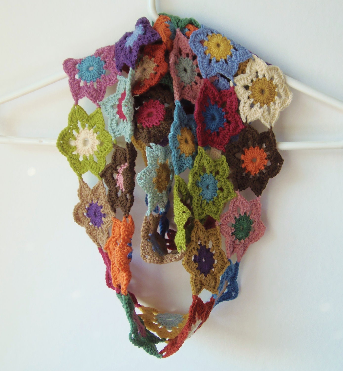 Vintage Colours Crochet  Flower  Scarf  Wool Multicolor