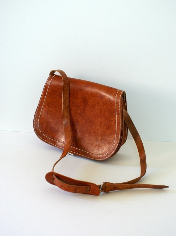 Vintage 1970s Brown Leather Saddle Bag 70s by Sweetbeefinds