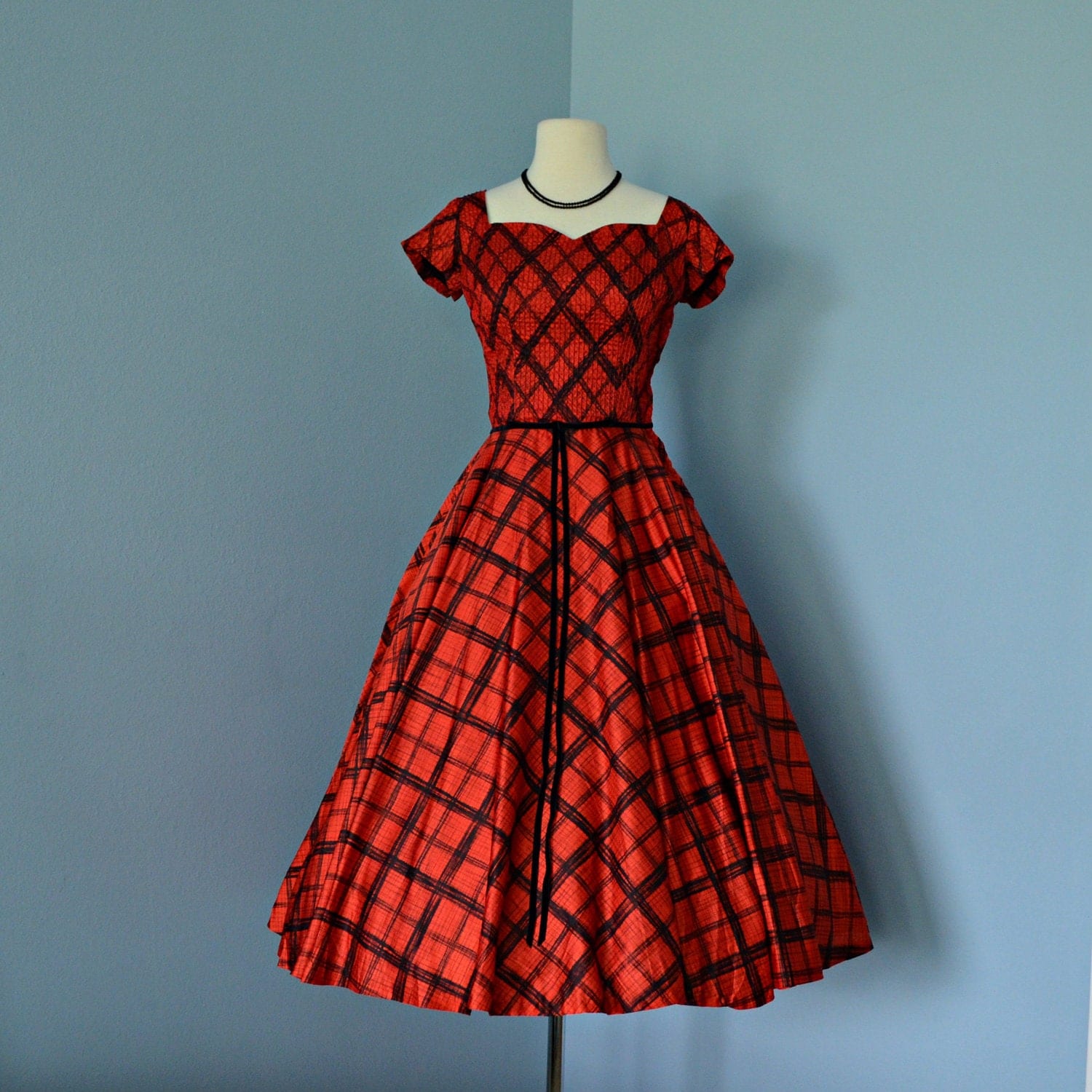 Vintage 1950s Party Dress...Fabulous FOURELL Red and by deomas
