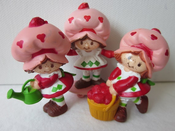 strawberry shortcake figures