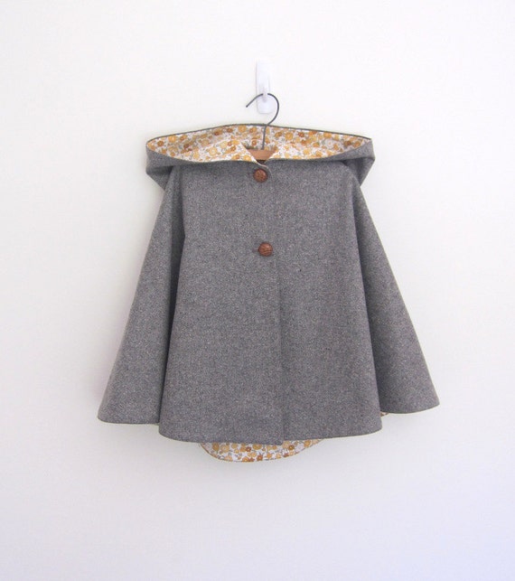 Items similar to Childs wool cape grey on Etsy