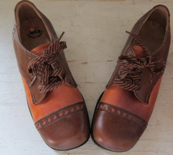 Vintage 1970s Buster Brown Childrens Shoes Two Toned In