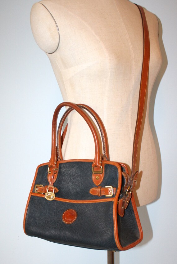 Vintage DOONEY and BOURKE Purse / 1980s Navy Blue Leather