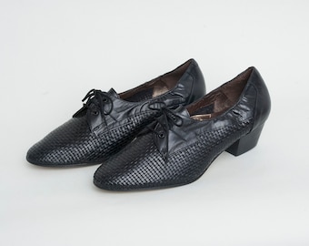Size 7 or 7.5 Hand Woven Black leather lace up heeled shoes Dead stock Vintage