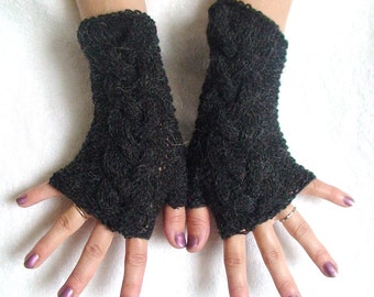 Fingerless Gloves Cabled Wrist Warmers in Dark Grey/ Black