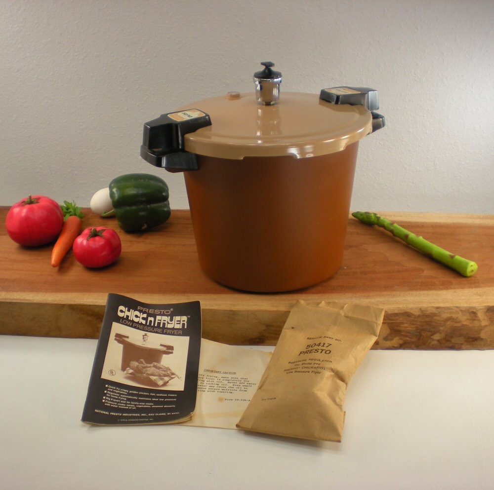 1970s Presto Chick n Fryer Low Pressure Fryer Cooker Stove
