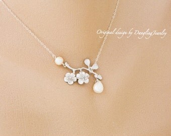 Cherry Blossom Necklace, Pearl Pendant Necklace, Maid of Honor Gift, Mother, for Her, Daughter Necklace, Bridesmaid Gift, Silver, Gold fill