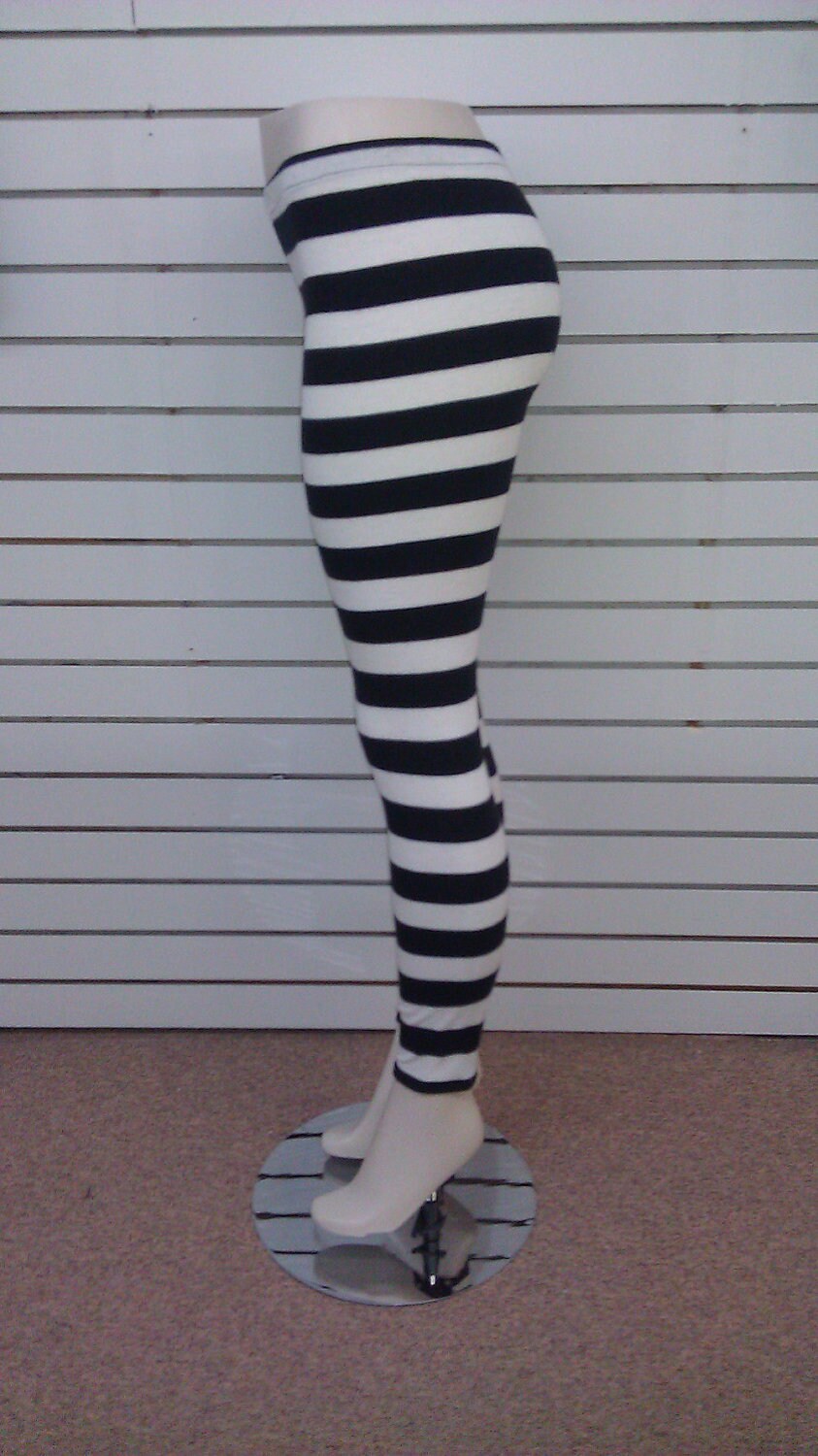 horizontal black and white striped leggings