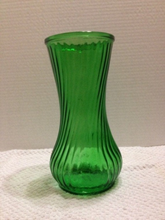 Vase Green Swirl Glass Hoosier 4091 by wasminenowyours on Etsy