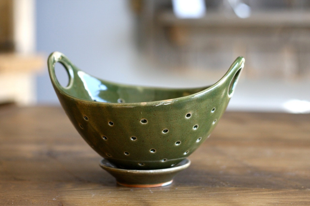 Pottery Berry Bowl Handmade Ceramic Colander with Handle