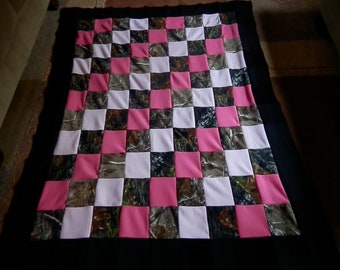 Mossy Oak & Realtree Quilt