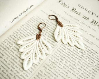 lace earrings -PHILLISE- ivory - ecru - blush